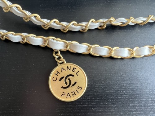  Handbag   Chanel  size  35cmx37cmx7 cm