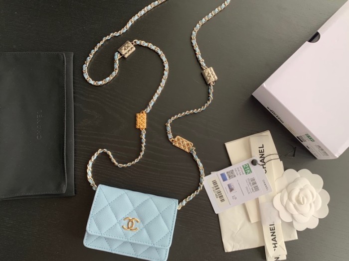 Handbag  Chanel  2444  size  10cmx8cmx1.5 cm