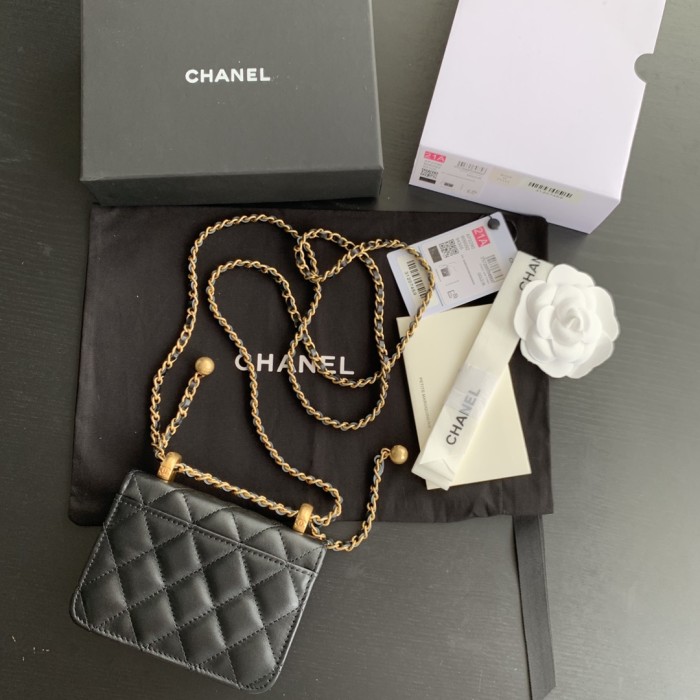 Handbag   Chanel  2290  size 12cmx9 cm 