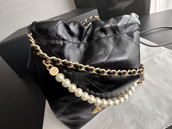  Handbag  Chanel  AS3980  size  20cmx19cmx6 cm