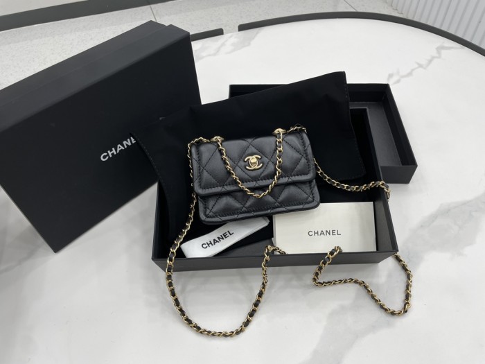 Handbag   Chanel  AP1664  size  13.5*9.4*4.5 cm