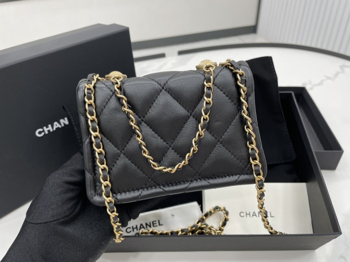 Handbag   Chanel  AP1664  size  13.5*9.4*4.5 cm