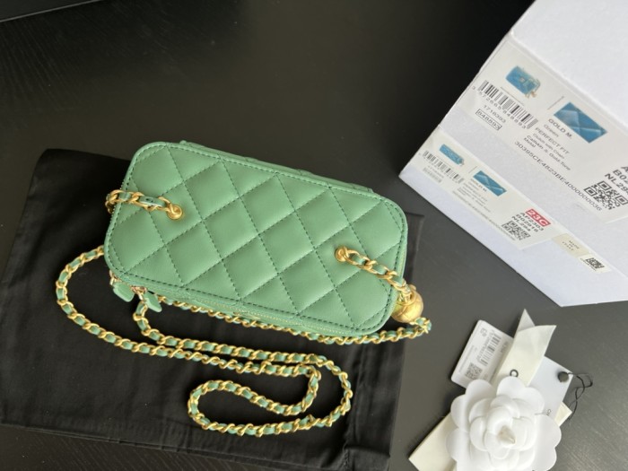 CHANEL Sheepskin Box Bag, Crossbody Bag, Mirror Shoulder Bag Women's Grass Green AP2303-B02916-NL294 size 17*8.5*9.5 cm
