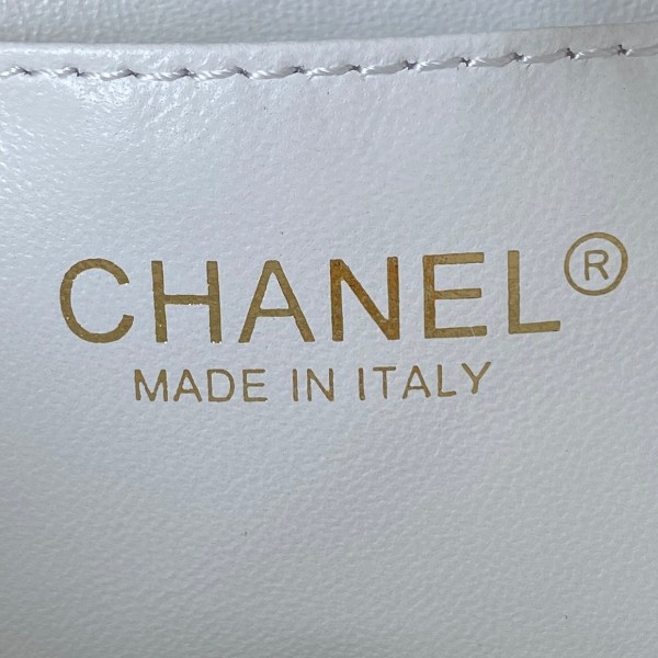  Handbag Chanel AS3223  size  16*19*8  cm