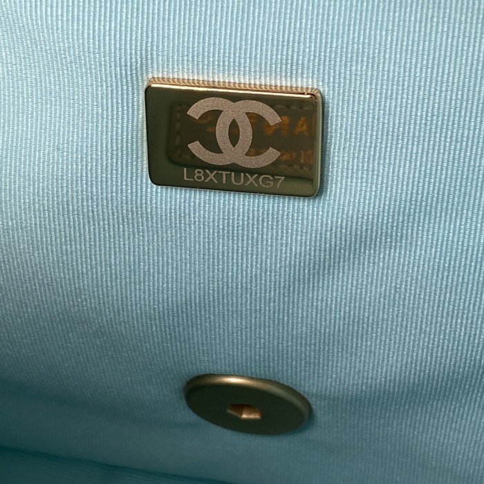 Handbag  Chanel AS3206  size  16-22-7 cm