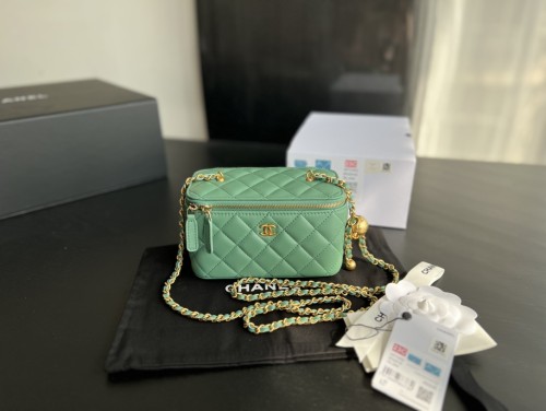 CHANEL Sheepskin Box Bag, Crossbody Bag, Mirror Shoulder Bag Women's Grass Green AP2303-B02916-NL294 size 17*8.5*9.5 cm