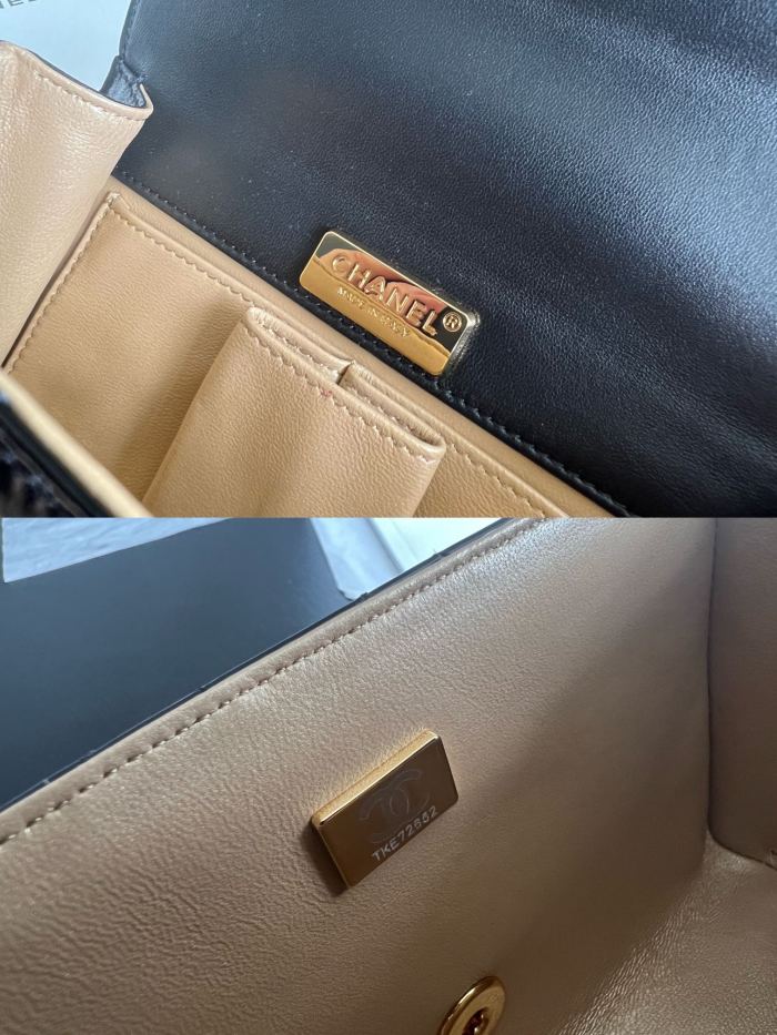 Handbag  Chanel  2796  size   18cmx17.5cmx7 cm