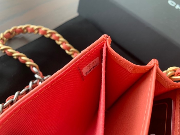 Handbag  Chanel  AP1787  size  8.5cmx12cmx2.5 cm