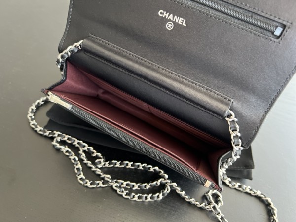 Handbag   Chanel   0250  size  19 cm 