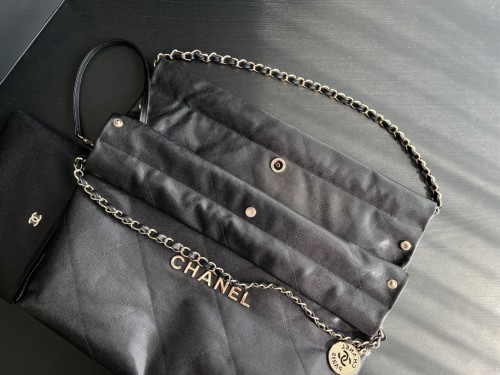  Handbag   Chanel  size  39cmx42cmx8 cm