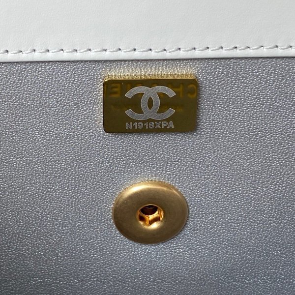 Handbag   Chanel   AS3908  size  22X16X9 cm