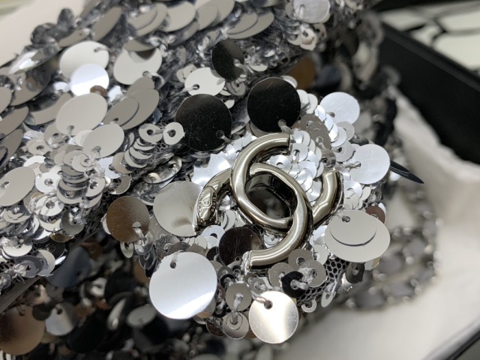 Handbag   Chanel  size  20 cm