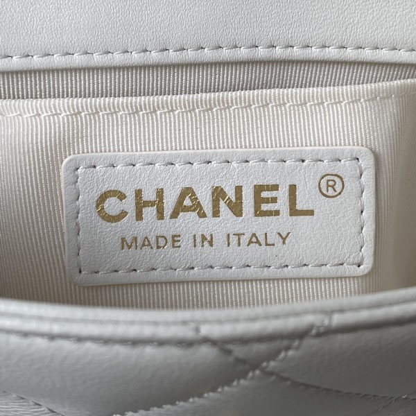 Handbag   Chanel  AS3748  size  17*13*6 cm