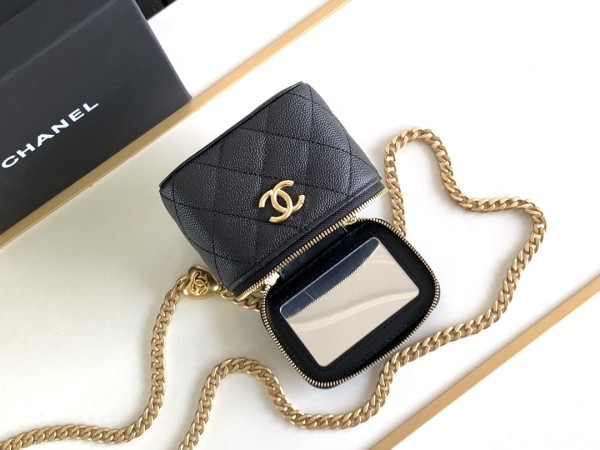  Handbag  Chanel  size  10.5   8.5  7 cm