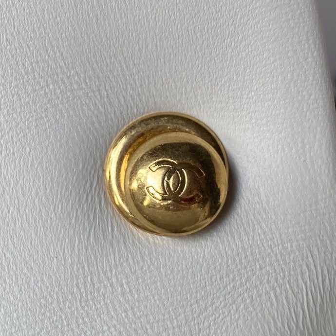  Handbag   Chanel  AS3749  size 20 cm