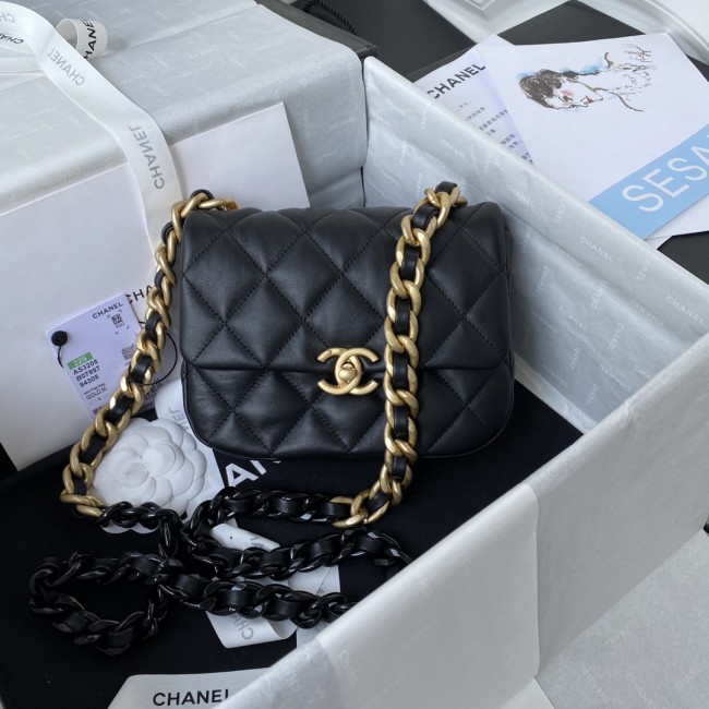 Handbag  Chanel  AS3205  size  13-18-6 cm