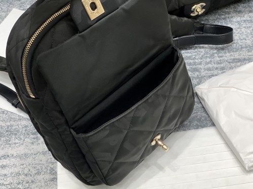 Handbag   Chanel   size 51*23*20.5 cm