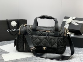 Handbag   Chanel  size 51*23*20.5 cm