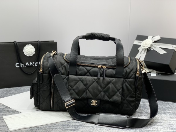 Handbag   Chanel  size 51*23*20.5 cm