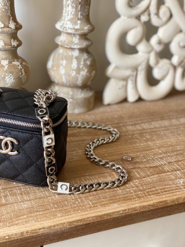  Handbag Chanel 81193  size  12 cm
