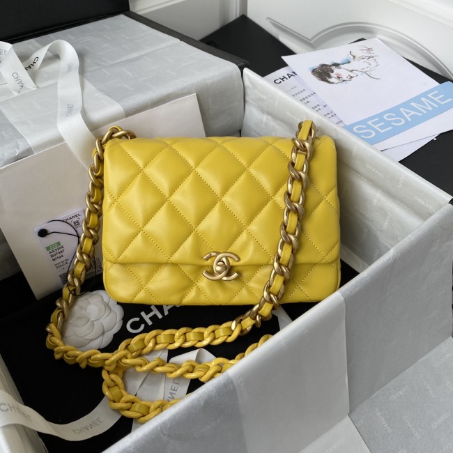 Handbag  Chanel AS3206   size 16-22-7 cm