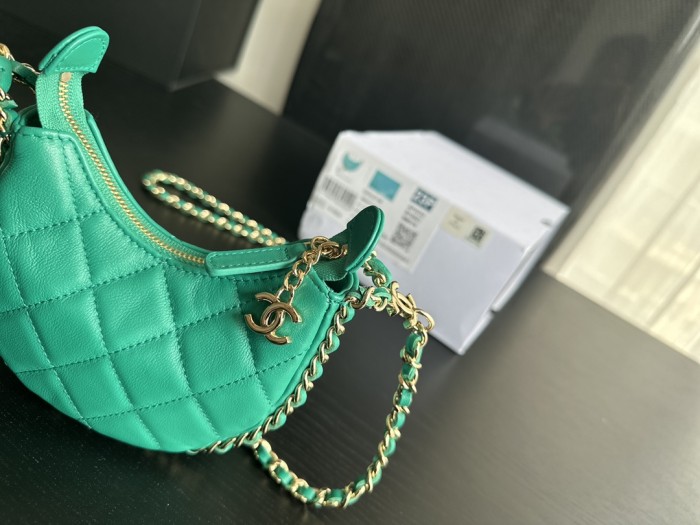 Handbag   Chanel   AS3917  size  14cmx10cmx6 cm