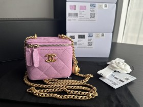  Handbag   Chanel  3203  size  11cmx8.5cmx7 cm