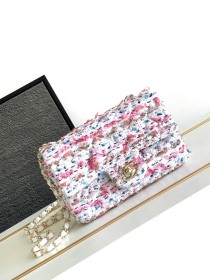  Handbag  Chanel  size  20/25 cm