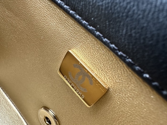  Handbag   Chanel AP1786  size  18  cm