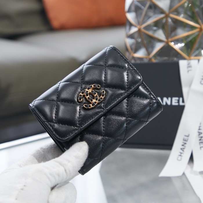 Handbag  Chanel AP07940  size  9×10.5×3 cm 