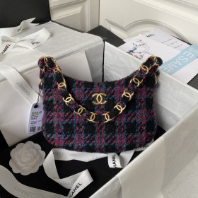  Handbag  Chanel AS3562  size 17.5*24*6* cm
