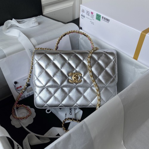 Handbag   Chanel  AS3908  size  22X16X9 cm