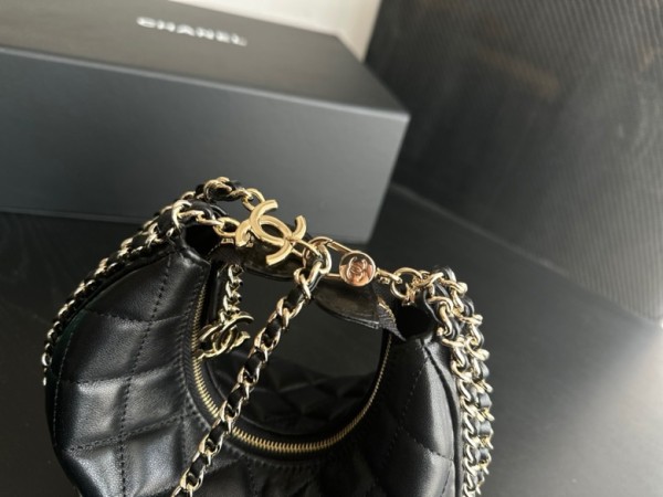 Handbag  Chanel AP3232  size   14cmx10cmx6 cm