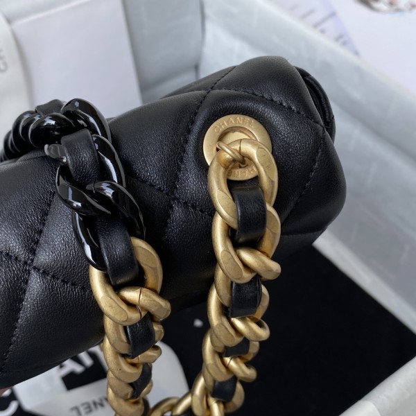 Handbag  Chanel  AS3205  size  13-18-6 cm