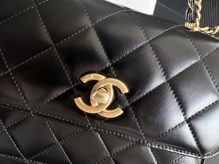  Handbag  Chanel  AS3886  size  22cmx16cmx7 cm
