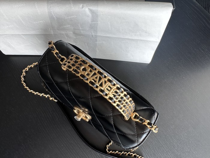  Handbag  Chanel  AS3886  size  22cmx16cmx7 cm