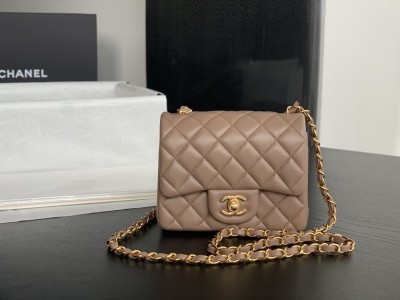 Handbag  Chanel 1115  size  17 cm