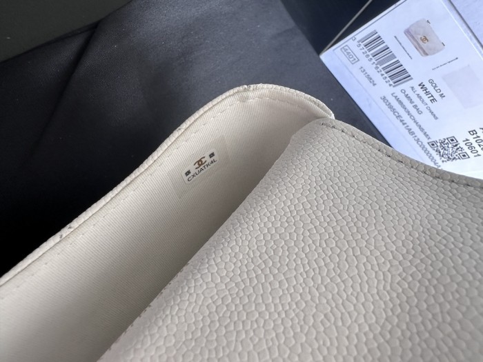  Handbag  Chanel  3224 size  12.5cmx9cmx3 cm