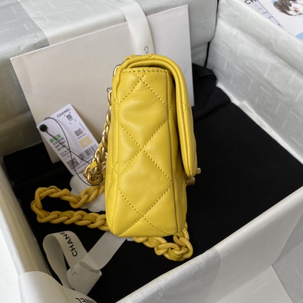 Handbag  Chanel  AS3205  size  13-18-6 cm