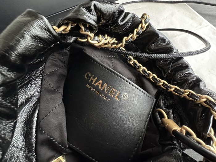  Handbag  Chanel  AS3980  size  20cmx19cmx6 cm