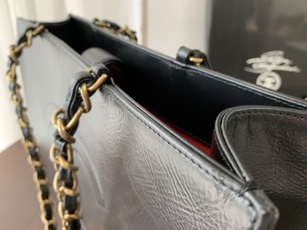  Handbag  Chanel  AS1943  size  32cmx30cm×10 cm