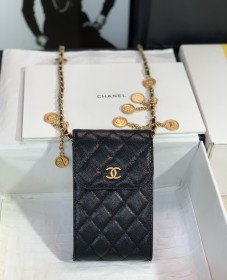 Handbag   Chanel  size  18*3*11.5  cm