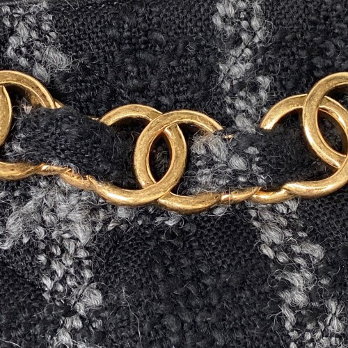 Handbag   Chanel  AS3632  size  45X27X16 cm