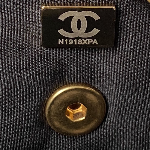  Handbag   Chanel  AS3615  size  21*24*10 cm 