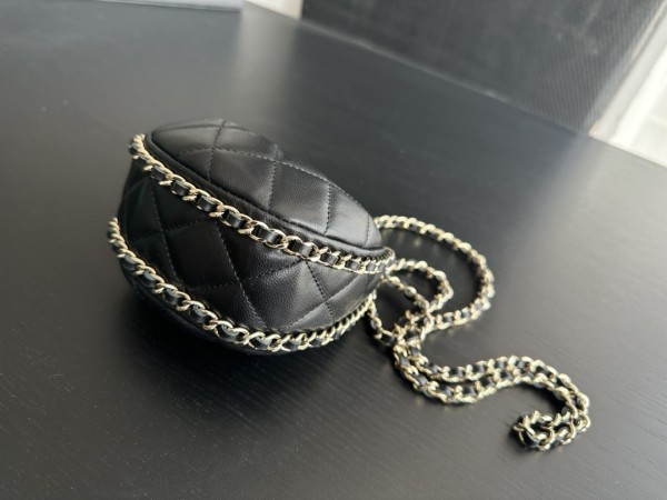 Handbag  Chanel   AS3917  size  14cmx10cmx6 cm