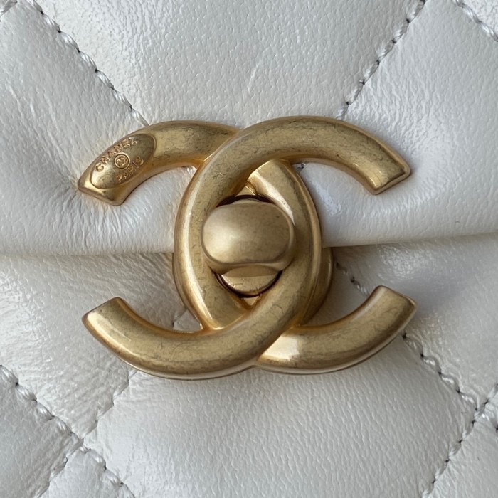 Handbag  Chanel  AS3205  size 13-18-6 cm