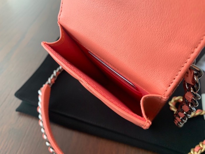  Handbag   Chanel  AP1773  size 18.5cmx10cmx2.5 cm