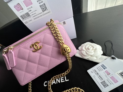  Handbag   Chanel  3204  size  16cmx8cmx10 cm  