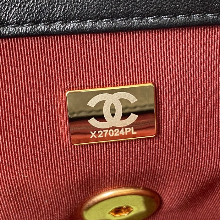  Handbag Chanel  size  26 cm