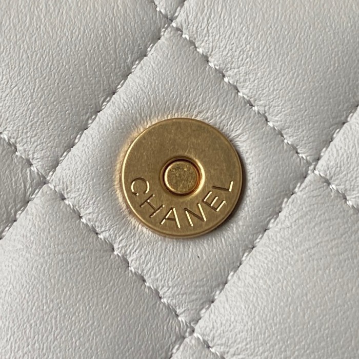  Handbag   Chanel  AP3071  size  19 cm